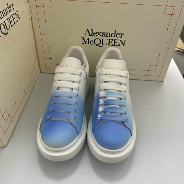 Picture of Alexander McQueen Shoes _SKU21815128SZ35-4422